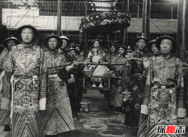 大太監(jiān)李蓮英死亡之謎墳?zāi)怪兄灰?jiàn)頭顱和長(zhǎng)辮子(病死或仇家暗殺)