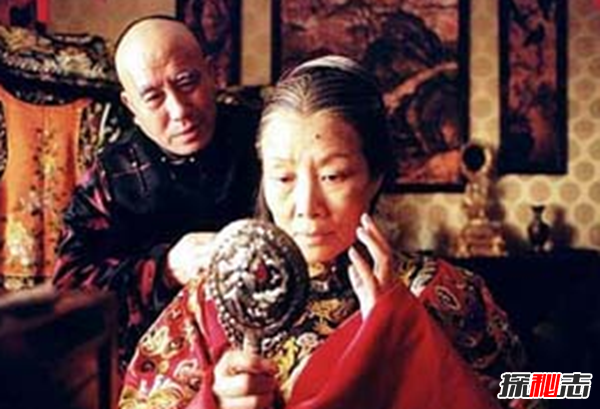 大太監(jiān)李蓮英死亡之謎墳?zāi)怪兄灰?jiàn)頭顱和長(zhǎng)辮子(病死或仇家暗殺)