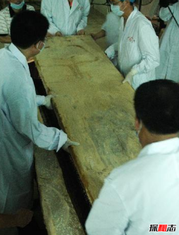 廣西七星巨棺之謎,墓葬主人到底是誰?(六面密封)